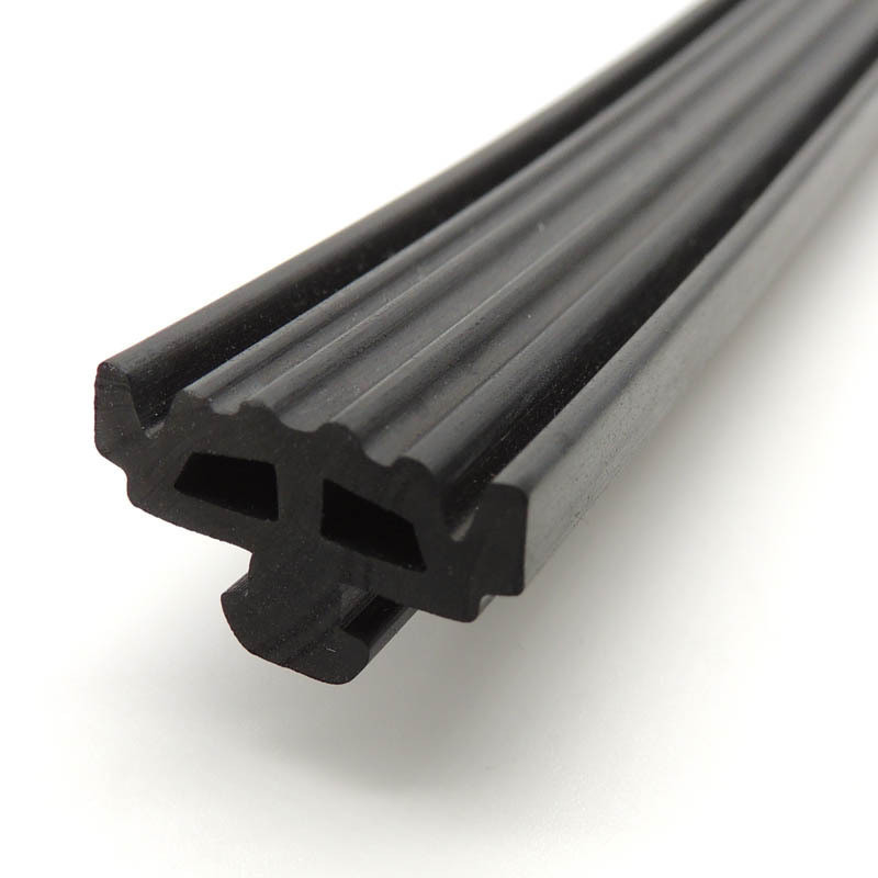 2 มิลลิเมตร-5 มิลลิเมตร สายยางรถยนต์ฟองหรือ EPDM แท้ สายซิลิโคน OEM / ODM ยอมรับ