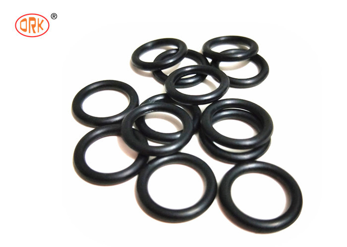 สีดํา 30-90 Shore-A หรือ IRHD ความแข็งแรง ปิดเคมีคลาสสิค FKM FPM ปิดยางเรียบ O-ring