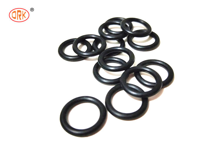 สีดํา 30-90 Shore-A หรือ IRHD ความแข็งแรง ปิดเคมีคลาสสิค FKM FPM ปิดยางเรียบ O-ring