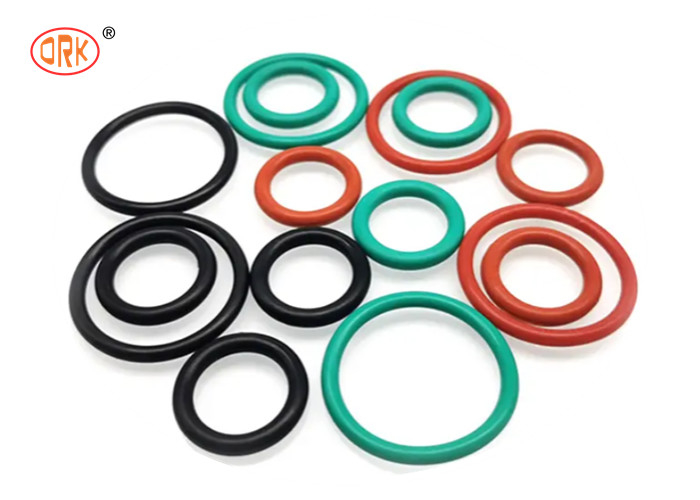 สี อุปกรณ์กันความร้อนดี ประเภทที่กําหนดเองของยาง VMQ ขนาดวงแหวน O สําหรับยางรถยนต์