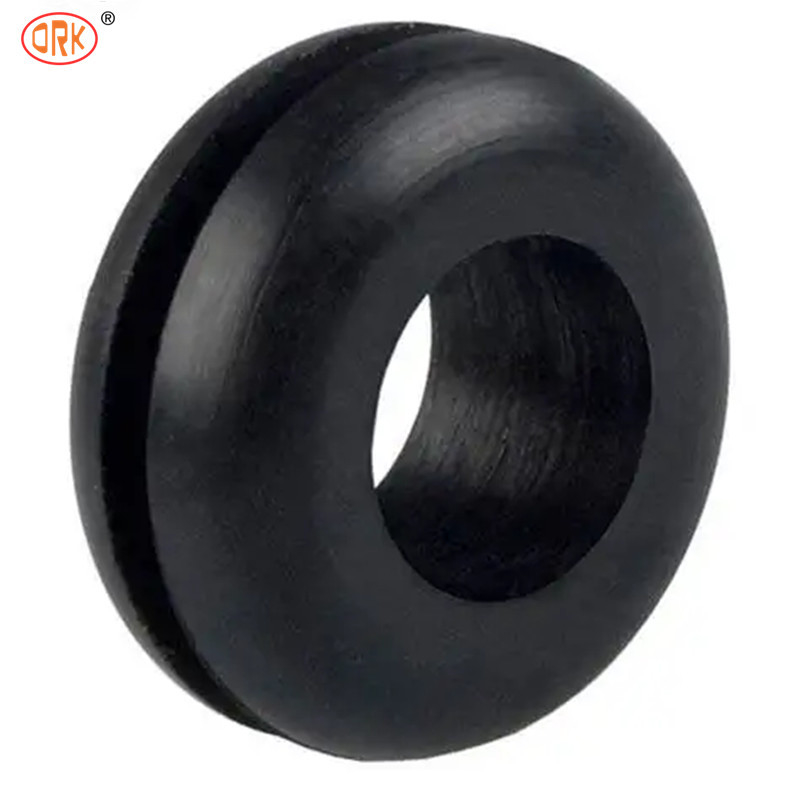 สีดํา CR รถยนต์ยาง Seal Neoprene Grommet ยาง Seal สําหรับสายเชื่อม